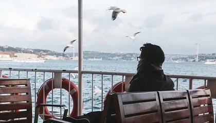 莱昂纳德41分赛季新高哈登29分 快船大胜火箭